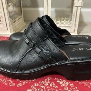 BOC Women's Black Leather Clogs Size 8 like new